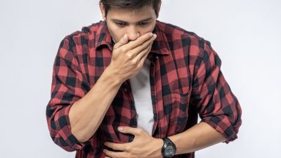 Muntah Darah: Penyebab, Tanda, dan Tindakan Darurat yang Perlu Diketahui