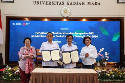 Sambangi Seminar BRIN di UGM, Megawati Ingatkan Negeri Ini Milik Anak Muda