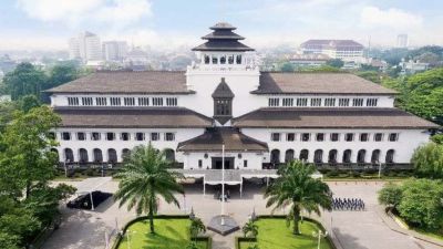 Sejarah dan Transformasi Nama Bandung: Dari Bendung ke Kota Kembang