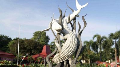 Surabaya: Kota Pahlawan dan Makna Simbol Sura dan Baya