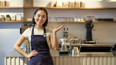 Peningkatan Minat Anak Muda di Workshop Kreatif: Menemukan Ruang Ekspresi dan Keterampilan Baru