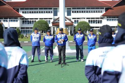 Pj Sekda Lepas Kontingen PORNAS XVII KORPRI, Harumkan Nama Babel dengan Prestasi