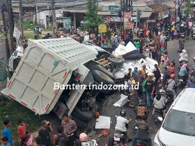 Lima Korban Insiden Dump Truk Terjun Dari Tol Tamer Mengalami Luka Parah Akibat Tertindih Kendaraan