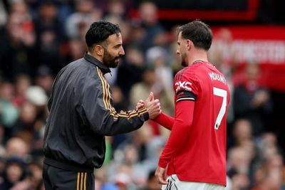 Gary Neville Balas Keras Kritik Ruben Amorim: Pemain Manchester United Harus Punya Mental Baja!