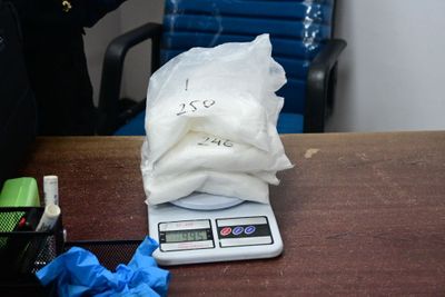 Sabu Hampir 1 Kilogram Gagal Terbang ke Jakarta