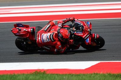 Crash Lagi di Sirkuit Mandalika, Marc Marquez Dilaporkan Patah Tulang Bahu