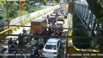 Proyek Gorong-Gorong Perparah Kemacetan di Jalan Soekarno-Hatta Malang