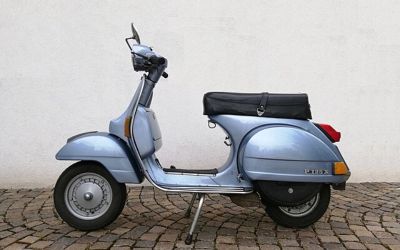 3 Alasan Vespa Gak Cocok Buat Kamu yang Suka Ngebut, Wajib Tahu!