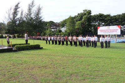 Kapolres Abdya Beri Penghargaan ke 42 Personel, Ini Daftar Prestasinya!