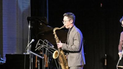 Kabar Duka dari Dunia Musik: Saksofonis Dennis Junio Meninggal Dunia