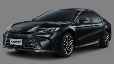 Peluncuran New Camry 2.5 V AT: Penyegaran Desain dan Fitur Terkini