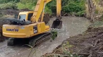 Cegah Banjir, Wali Kota Tasming Hamid Instruksikan Penambahan Armada Excavator