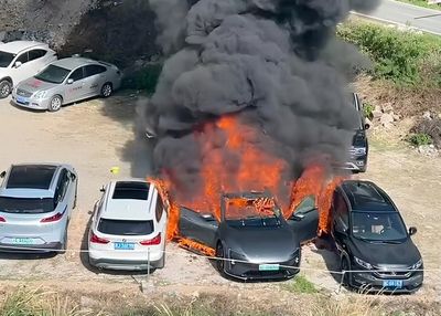 Sedan Listrik Avatr 06 Terbakar di China, Baru Dibeli 1 Bulan dan Tempuk Jarak Seribu Km