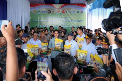 Wapres Hadiri Tanam Jagung Kuartel IV Di Kabupaten Tangerang