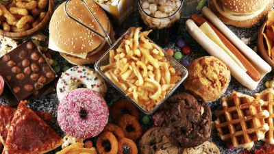 Bahaya Junk Food: Menyimpan Kesehatan di Balik Kenikmatan