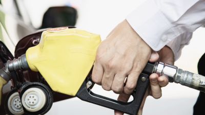 Ethanol sebagai Bahan Bakar Alternatif: Keamanan dan Efikasinya dalam Kendaraan