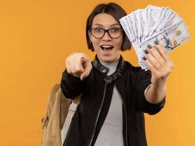 5 Kebiasaan Boros yang Bikin Kantong Bolong Tanpa Kita Sadari