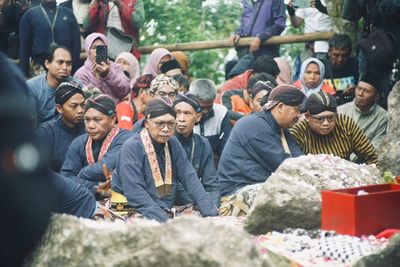 Penelitian UGM Soal Ritual Labuhan Merapi: Tradisi Rutin Keraton Yogya yang Menjaga Hutan Lereng Merapi