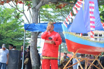 Tradisi Muang Jong 2025 Meriah, Prosesi Selamat Laut di Pantai Tanjung Kelayang, Lantunkan Doa Memohon Perlindungan