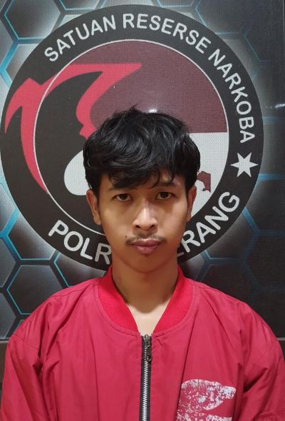Tim Opsnal Satresnarkoba Polres Serang Bekuk Pengedar Saat Akan Transaksi
