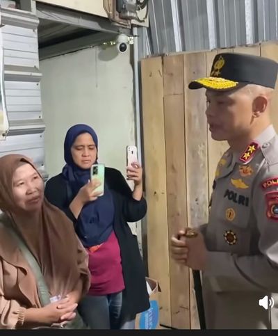 Kapolda Babel Sambangi Pemilik Warung yang Terdampak Akibat Aksi Demo PT Timah