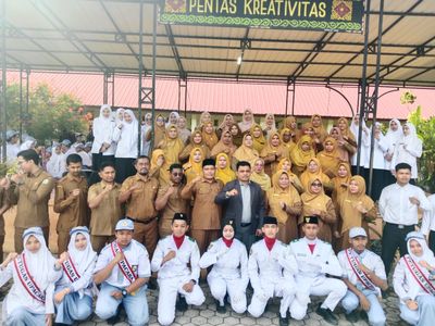 Wakil Rektor USM Ajak Siswa SMAN 1 Pekan Bada Jadi Generasi Tangguh dan Disiplin
