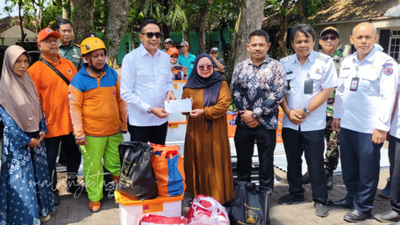 Wahyu Turun Langsung Salurkan Bantuan ke Warga Terdampak Cuaca Ekstrem