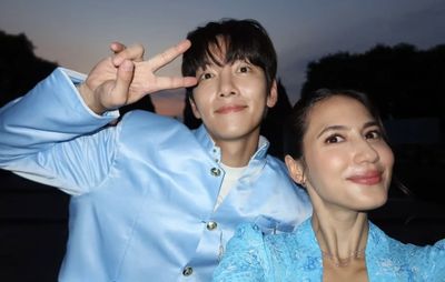 Ji Chang Wook & Pevita Pearce Tampil bak Bangsawan Jawa di Candi Prambanan, Aura Elegannya Bikin Takjub!