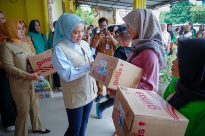 Tim Pembina Posyandu Lampung Salurkan Bantuan Susu, Dukung Gerakan Nasional Cegah Stunting