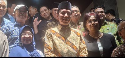 Ditemui Usai Dies Natalis Kehutanan UGM, Jokowi Ucapkan Selamat Ulang Tahun ke-74 untuk Presiden Prabowo: Semoga Diberi Kekuatan Jalankan Tugas Besar