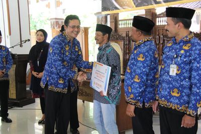 Bupati Magelang Serahkan Bantuan Rumah Layak Huni Berbasis Data Akurat