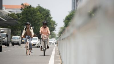 Tips Aman Bersepeda di Jalan Raya yang Padat