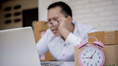 Kebiasaan Buruk yang Mengganggu Produktivitas Sehari-hari