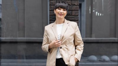 Pentingnya Memilih Outfit yang Tepat untuk Meeting