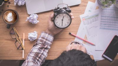 Mengatur Waktu untuk Kesehatan Mental di Era Modern