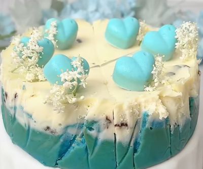 Kue Cantik Anti Gagal: Resep Blue Vanilla Basque yang Lagi Naik Daun