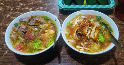 Menikmati Keunikan Kuliner di Raja Soto Lama H. Suradi, Purwokerto