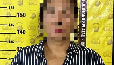 IRT Paruh Baya di Bontang Terciduk Buang Plastik Laknat di Pinggir Jalan, Isi di Dalamnya Bikin Merinding!