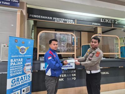 Polantas Menyapa: Satlantas Polres Purwakarta Terus Gencarkan Edukasi Penerbitan STNK di MPP Madukara