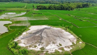 Gunung Lumpur Muncul di Grobogan: Fenomena Geologi yang Memicu Perdebatan