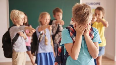 Mengenal Cyberbullying: Masalah Serius di Era Digital