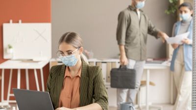 Mencari Keseimbangan: Tantangan dan Strategi Work-Life Balance di Era Modern