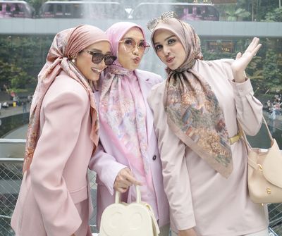 Buttonscarves Bawa Modest Fashion Terbang Menjelajahi Dunia Lewat Jewel Changi Airport