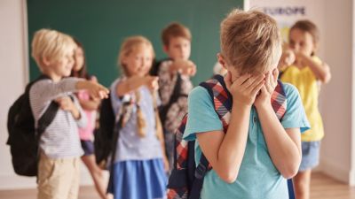 Menciptakan Lingkungan Sekolah Ramah Mental untuk Melawan Bullying