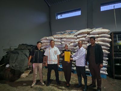 Polda Babel Limpahkan Berkas Dua Tersangka Kasus Penyelundupan Pupuk Subsidi 24 Ton Asal Lampung ke Kejari Koba