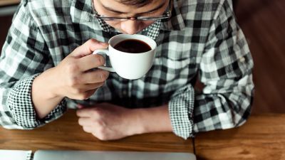 Waktu Terbaik Mengonsumsi Kopi untuk Meningkatkan Suasana Hati
