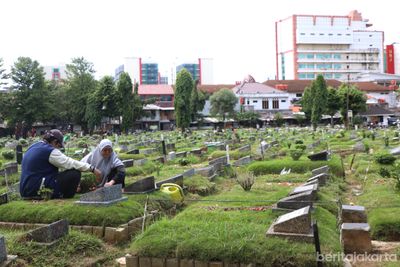 Pramono Siapkan Lahan Baru untuk Atasi Keterbatasan Area Pemakaman di Jakarta