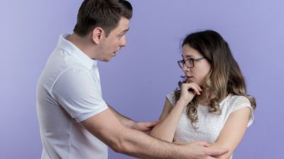 Mengatasi Cemburu dalam Hubungan: Panduan untuk Kesehatan Emosional
