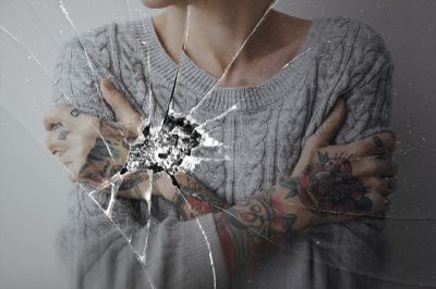 5 Arti Mimpi Cermin Pecah Menurut Primbon Jawa yang Perlu Kamu Tahu