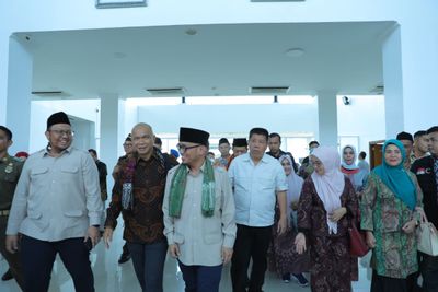 Buka Bimtek Koperasi Desa Merah Putih, Gubernur Hidayat Arsani Sambut Kedatangan Menteri Koperasi RI dan Jamintel